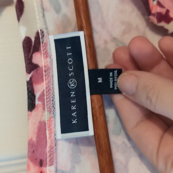 Size Medium Karen Scott Top - Picture 2 of 2